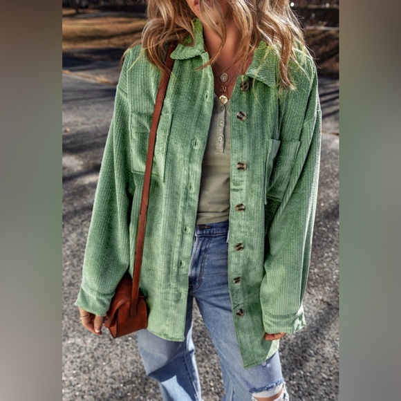 NWT! Boutique Mist Green Pocket Button Up Shirt 🌼 - Picture 3 of 7